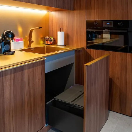 Core -studio Parking -50 Cents Люксембург