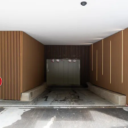 Core -studio Parking -50 Cents