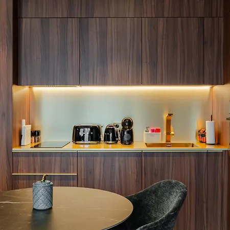 Core -studio Parking -50 Cents *