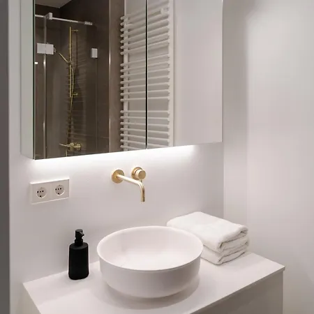 Daire Core -studio Parking -50 Cents *